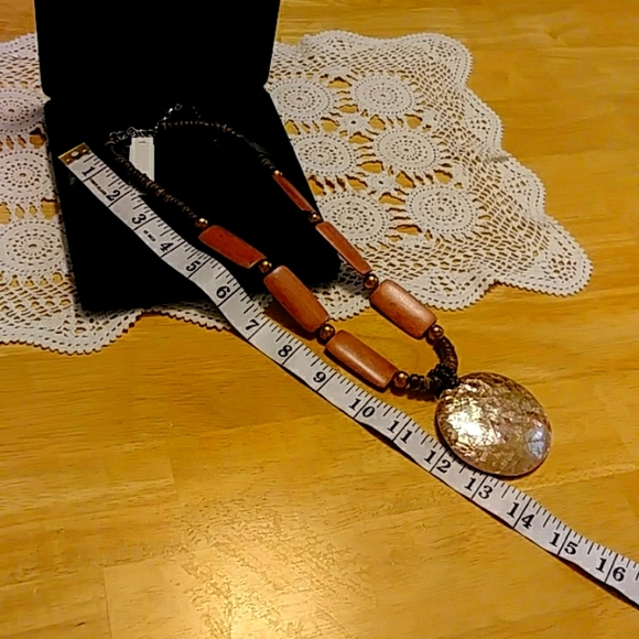 New Coldwater Creek necklace -bold look - Picture 7 of 7